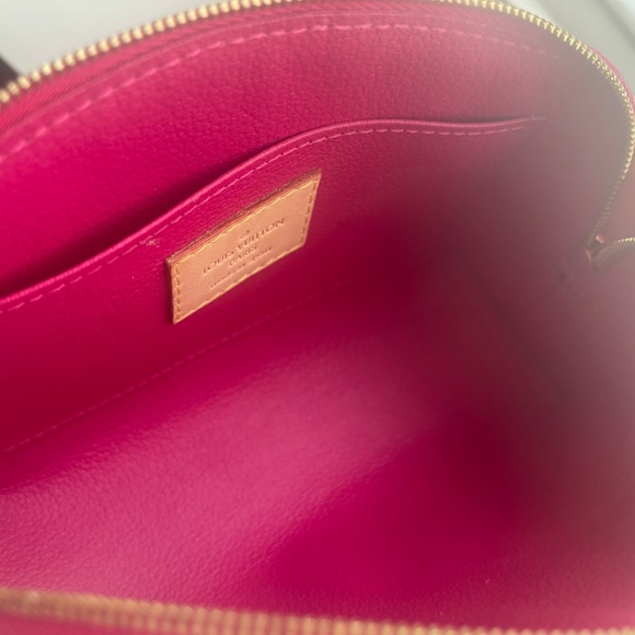 Authentic Louis Vuitton Pink Ikat Cosmetic Case - Picture 2 of 9